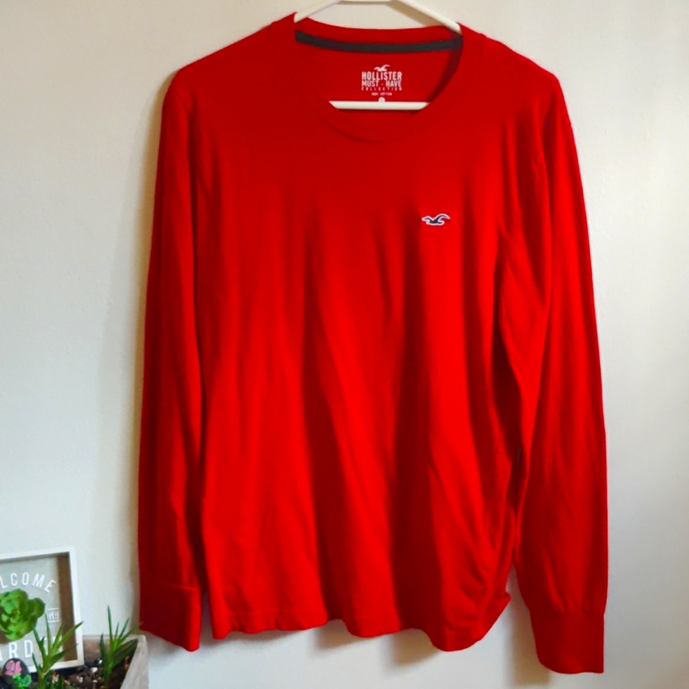 Hollister Full Sleeve Tee!